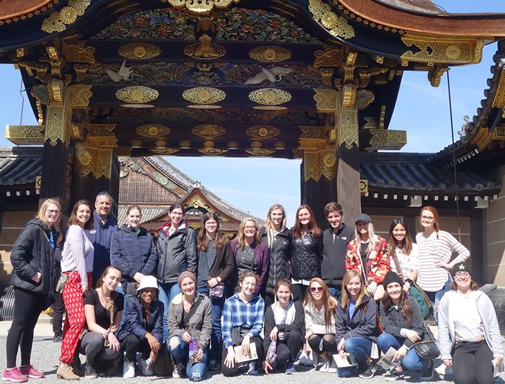 Woods around the world group posing in Kyoto