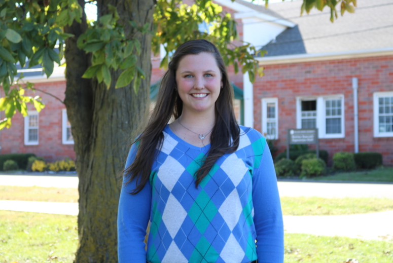 Head shot of Anna Johnson