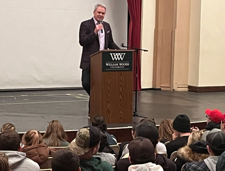 Rick Horton speaking on William Woods University Campus